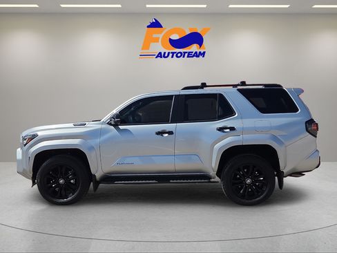 Used 2026 Toyota 4Runner Platinum AWD/4WD image 2