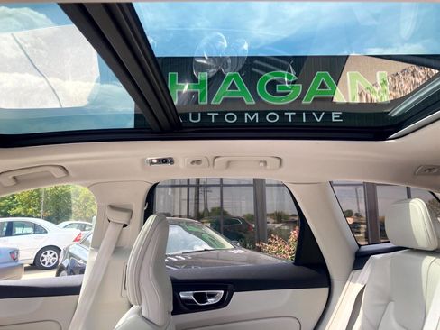 Used 2020 Volvo XC60 T5 Inscription image 25