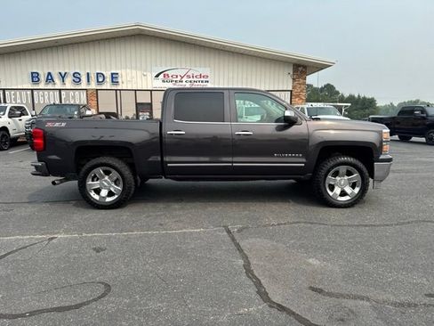 Used 2015 Chevrolet Silverado 1500 LTZ Z71 w/ LTZ Plus Package AWD/4WD image 12