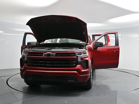 Used 2025 Chevrolet Silverado 1500 RST w/ Z71 Off-Road Package AWD/4WD image 53