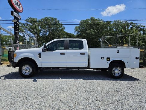 Used 2017 Ford F350 XL AWD/4WD image 2
