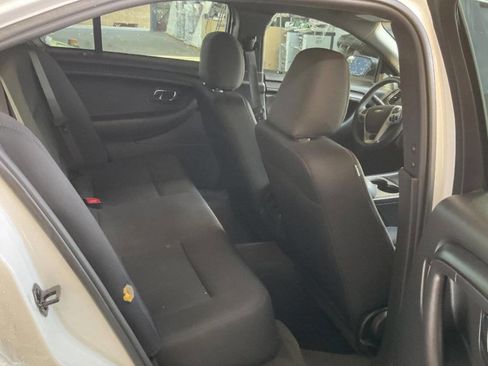 Used 2015 Ford Taurus Police Interceptor AWD image 8