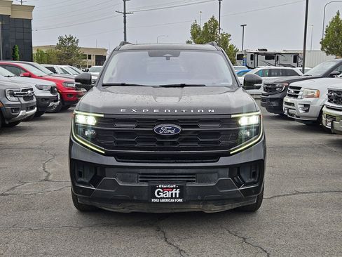Used 2025 Ford Expedition Max Active AWD/4WD image 12