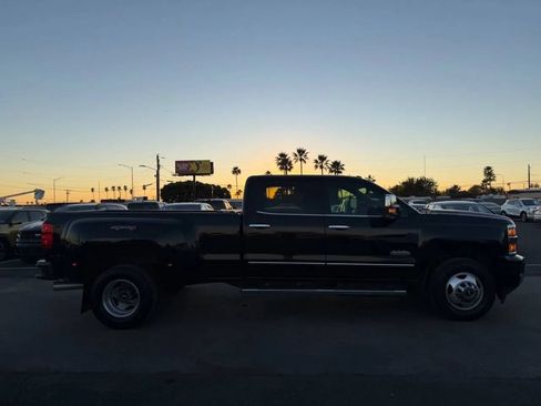 Used 2016 Chevrolet Silverado 3500 High Country w/ Duramax Plus Package AWD/4WD image 6