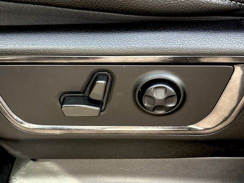 Used 2023 RAM 1500 Limited w/ Body Color Bumper Group image 15