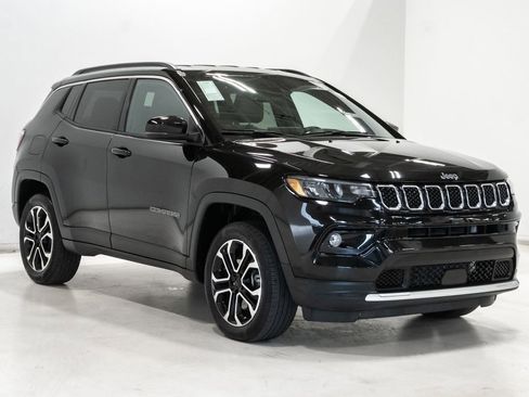 Used 2024 Jeep Compass Limited image 6