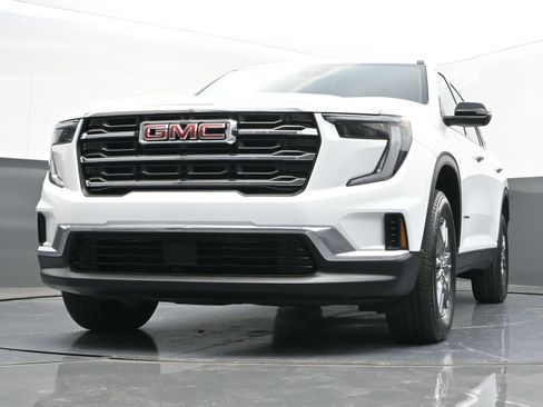 Used 2025 GMC Acadia Elevation image 42