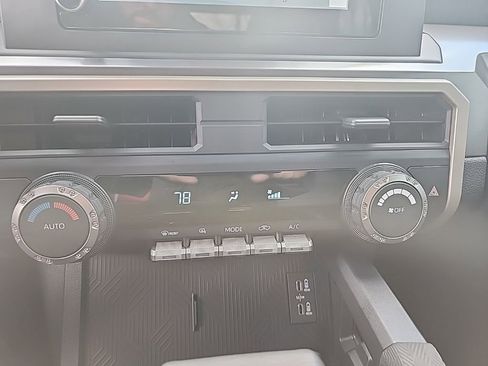 Used 2025 Toyota Tacoma TRD Off-Road image 24