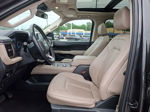 Certified 2024 Ford Expedition Max Limited AWD/4WD image 12