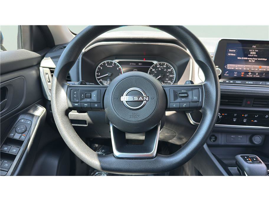 Used 2024 Nissan Rogue S AWD/4WD image 25