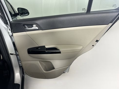 Used 2020 Kia Sportage EX image 29