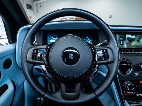 Used 2022 Rolls-Royce Cullinan image 46