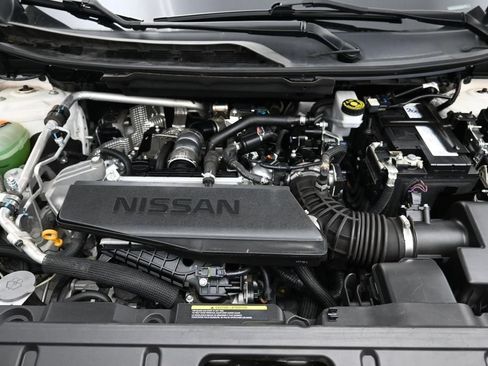 Used 2023 Nissan Rogue S FWD image 16