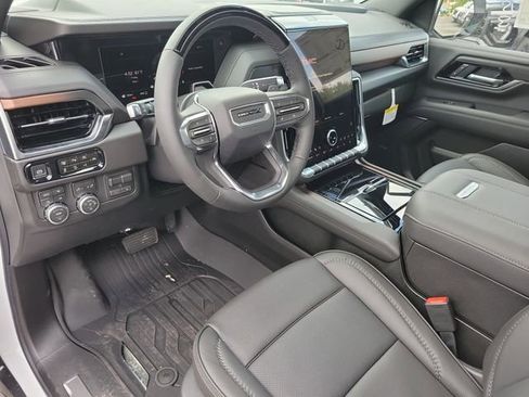 New 2026 GMC Yukon XL Denali w/ Denali Reserve Package AWD/4WD image 17