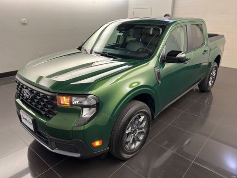 New 2025 Ford Maverick XLT w/ XLT Luxury Package image 3