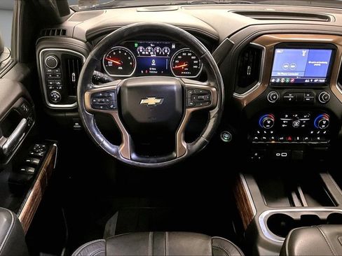 Used 2019 Chevrolet Silverado 1500 High Country image 9