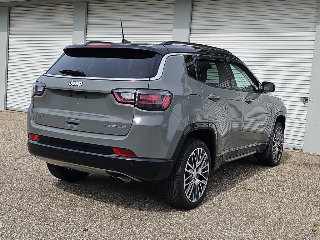 Used 2022 Jeep Compass Limited w/ Elite Group AWD/4WD image 7