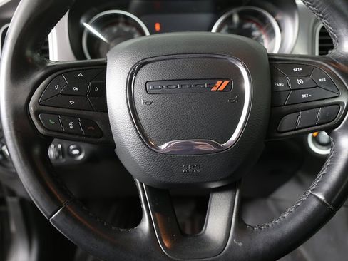 Used 2022 Dodge Charger SXT image 11