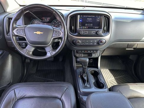 Used 2020 Chevrolet Colorado Z71 AWD/4WD image 16