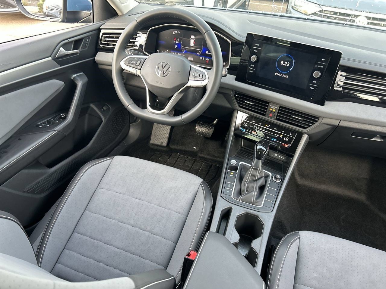 New 2027 Volkswagen Jetta SE FWD image 10