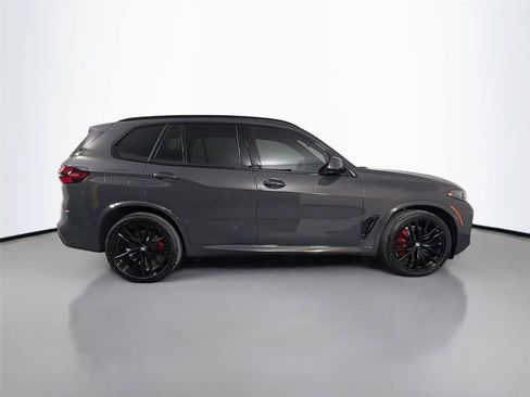 New 2026 BMW X5 xDrive40i w/ M Sport Package AWD/4WD image 4
