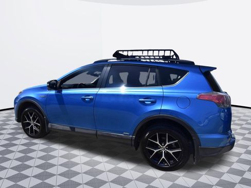 Used 2018 Toyota RAV4 SE AWD/4WD image 6