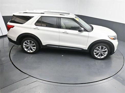 Used 2022 Ford Explorer Platinum w/ Equipment Group 601A image 23