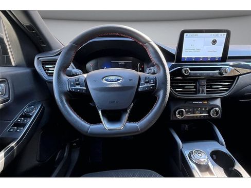 Used 2025 Ford Escape ST-Line Select AWD/4WD image 8