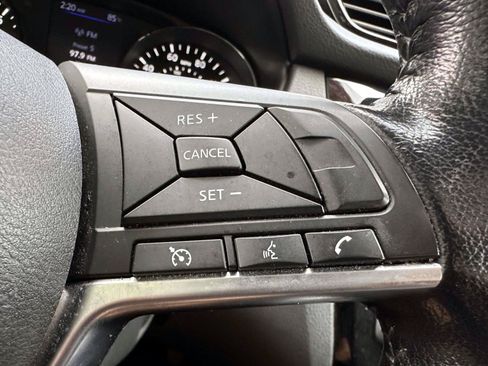 Certified 2021 Nissan Rogue Sport SV AWD/4WD image 26