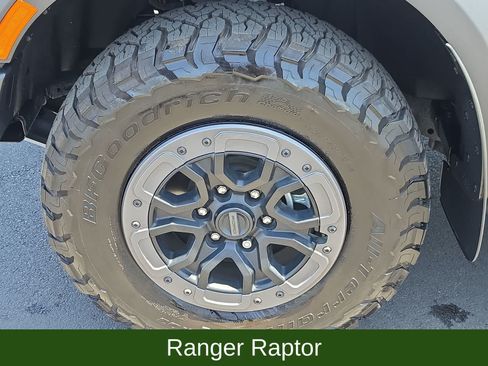 Used 2025 Ford Ranger Raptor AWD/4WD image 12