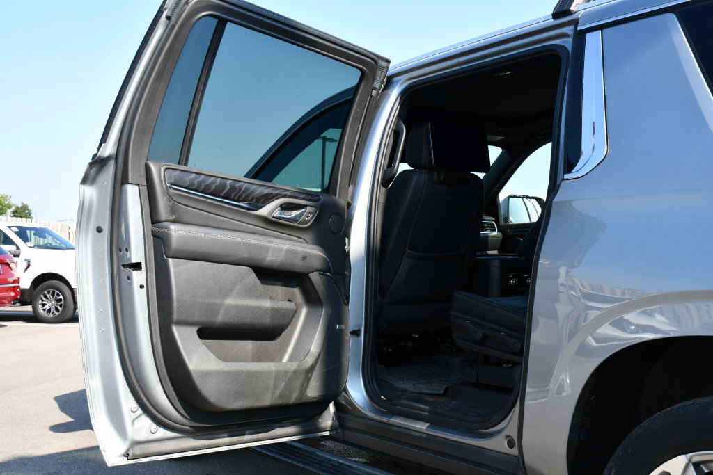 Used 2024 GMC Yukon XL Denali AWD/4WD image 26