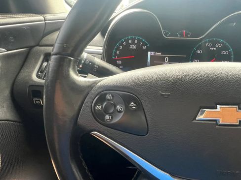 Used 2015 Chevrolet Impala LT w/ Convenience Package FWD image 16