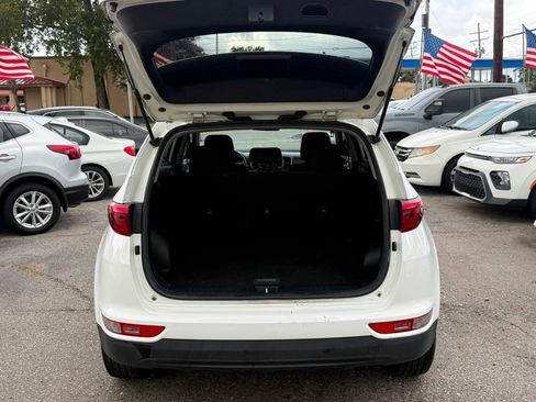 Used 2018 Kia Sportage LX FWD image 9