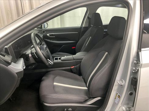 Certified 2024 Hyundai Sonata SEL w/ Convenience Package image 10