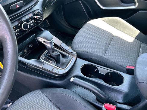 Used 2021 Kia Soul LX FWD image 13