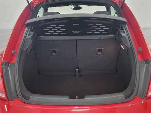 Used 2013 Volkswagen Beetle 2.5 image 25