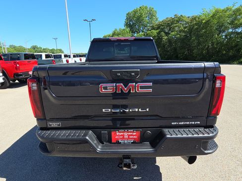 Certified 2025 GMC Sierra 2500 Denali AWD/4WD image 7