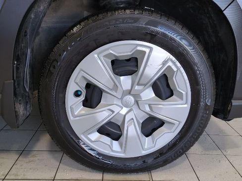 Certified 2023 Subaru Forester image 21