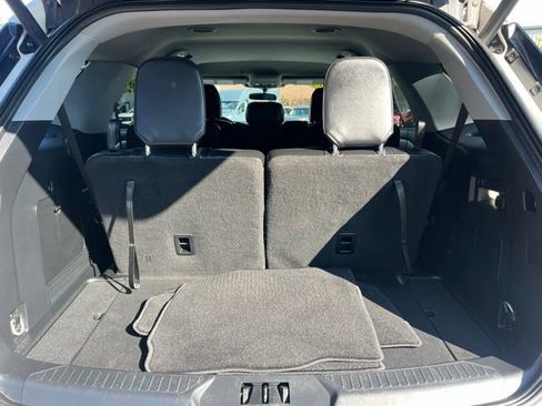 Used 2023 Ford Explorer XLT w/ Equipment Group 202A AWD/4WD image 16