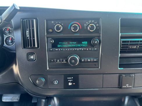 Used 2021 GMC Savana 2500 w/ Driver Convenience Package RWD image 31