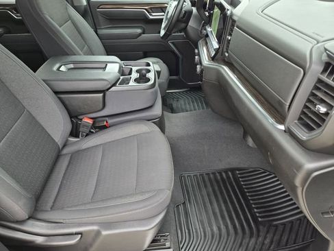 Used 2025 Chevrolet Silverado 1500 LT w/ Safety Package AWD/4WD image 14
