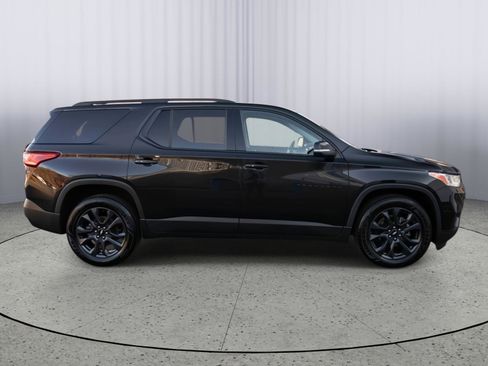 Used 2021 Chevrolet Traverse RS image 24