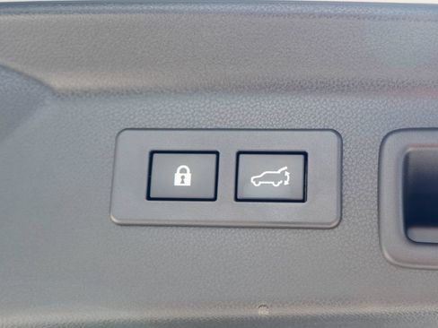 Used 2025 Subaru Forester Touring AWD/4WD image 34