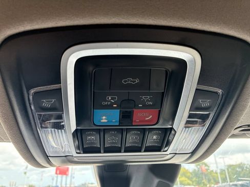 Used 2025 RAM 1500 Tungsten w/ Off Road Group AWD/4WD image 17