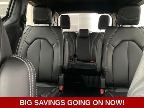 New 2026 Chrysler Pacifica Select w/ S Appearance Package image 25