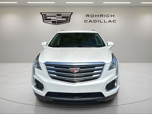 Used 2019 Cadillac XT5 Luxury AWD/4WD image 2