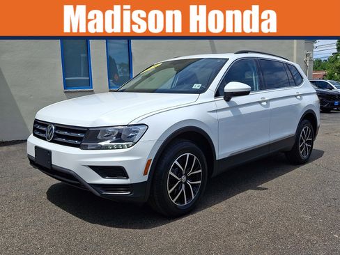 Used 2021 Volkswagen Tiguan SE w/ Panoramic Sunroof Package AWD/4WD image 1