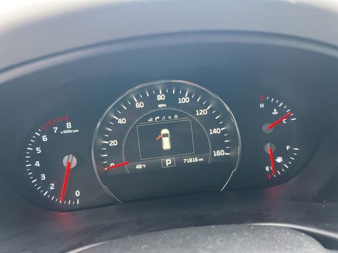 Used 2017 Kia Sorento SX image 18