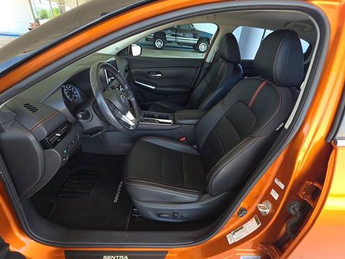Used 2021 Nissan Sentra SR w/ SR Premium Package FWD image 9