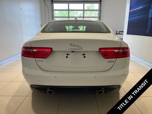 Used 2018 Jaguar XE Premium AWD/4WD image 3